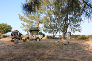 Pomene. Pomene Lodge campsite.