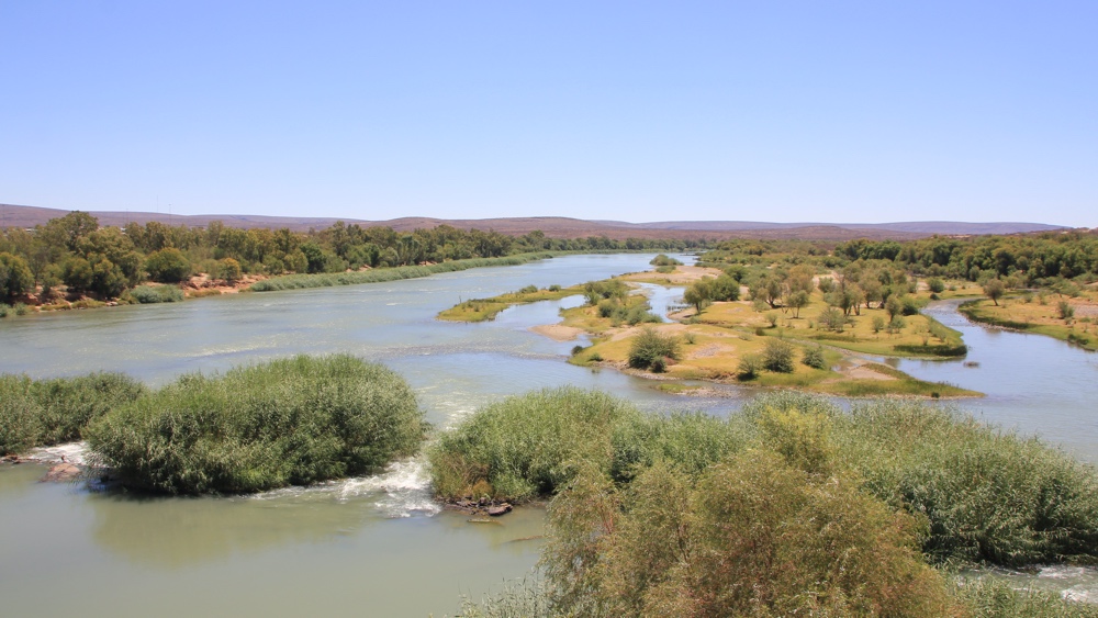  Crossing the River at Prieska.