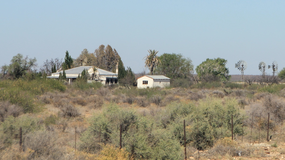 This farmhouse looked to be deserted.