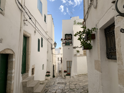 Narrow streets 