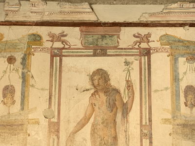 Several houses still had painting on the walls.