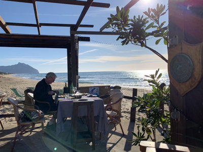 lunch next to the beach