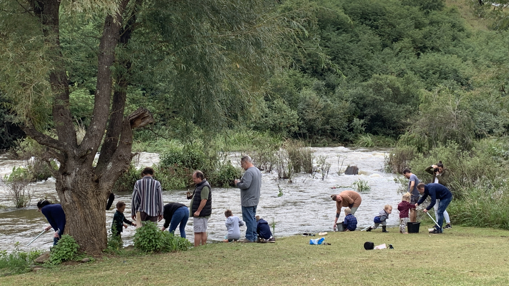 Crab fishing in the Umgeni River.  